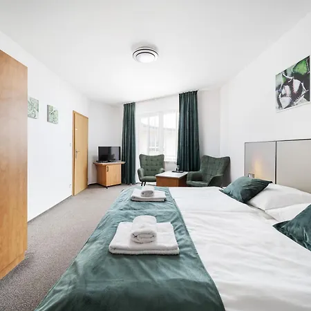 Dum Evropa Гостевой дом Тршебонь